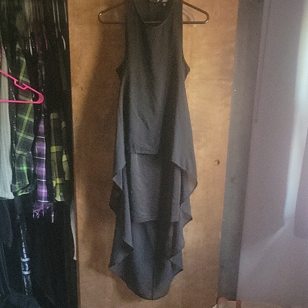 Chic Black Sleeveless High-Low Dress